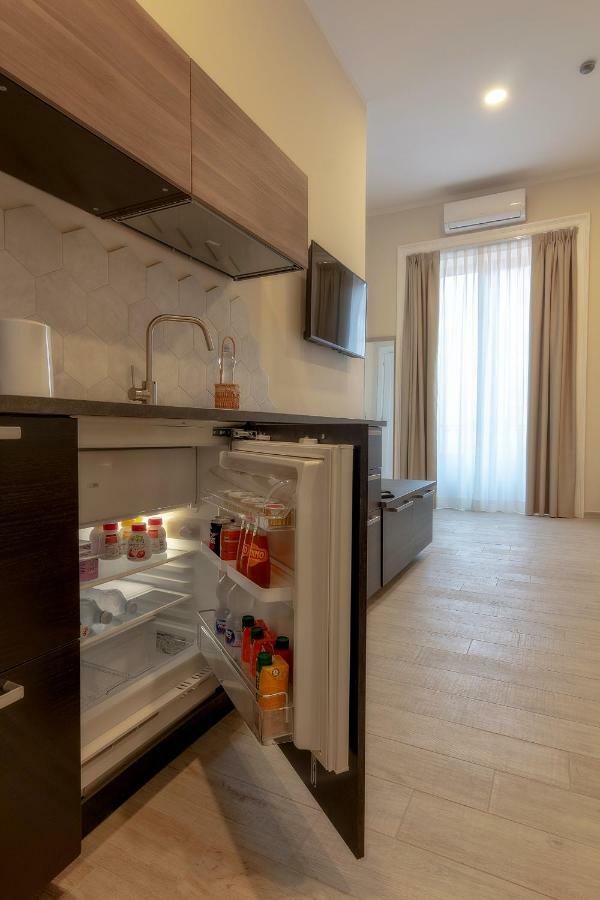 B&B Mariella'S House Санта-Мария-Капуа-Ветере Экстерьер фото