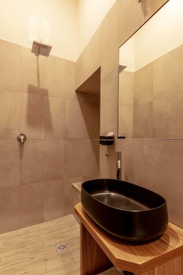 B&B Mariella'S House Санта-Мария-Капуа-Ветере Экстерьер фото