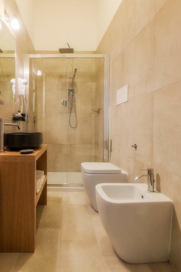B&B Mariella'S House Санта-Мария-Капуа-Ветере Экстерьер фото